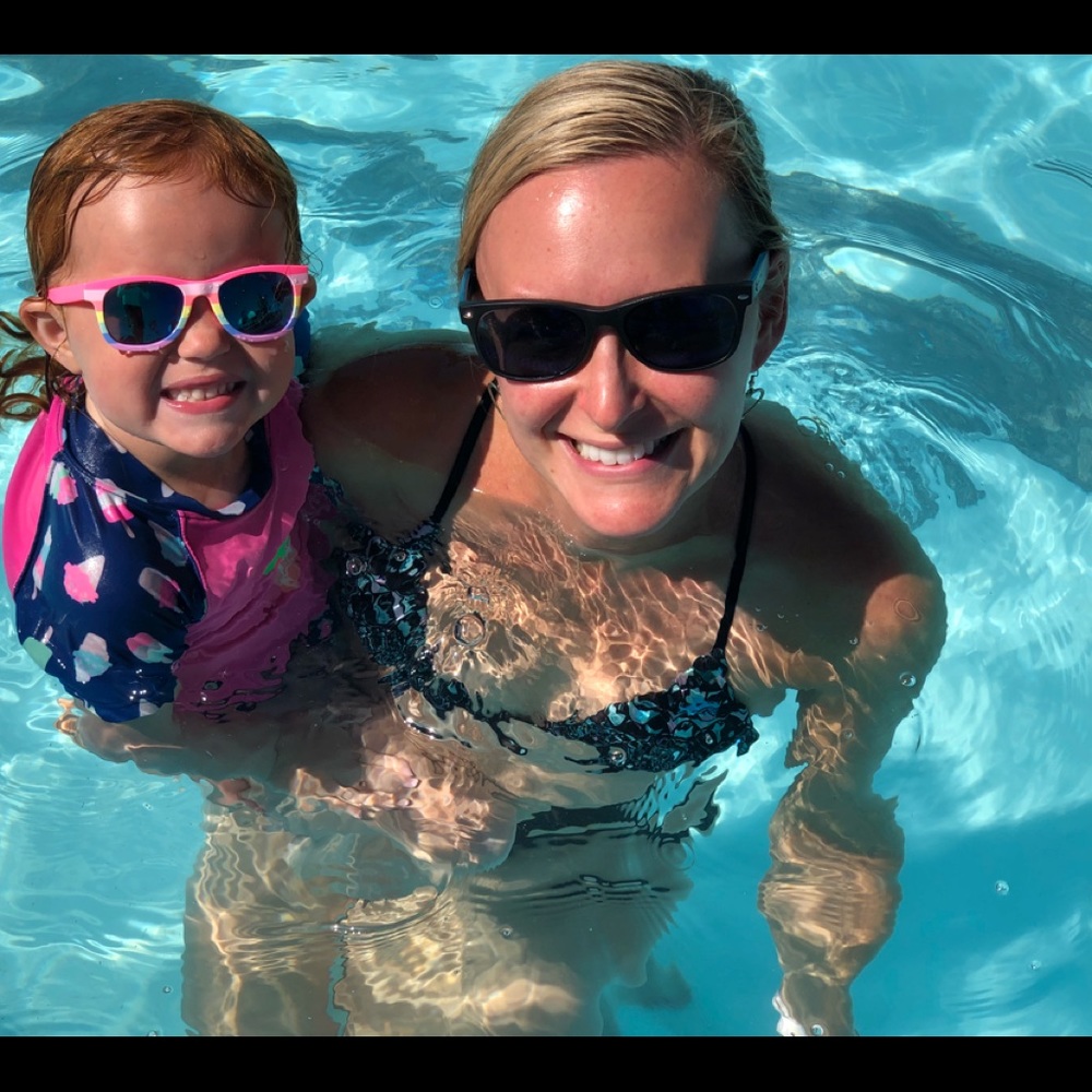 Meet your Posher, Danielle